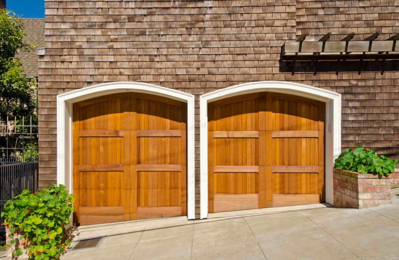 custom garage door service in Florida by experts of Local Garage Door Services FL.