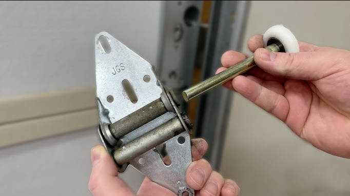 Roller & Hinge Replacement Pembroke Pines FL | Same-Day Service