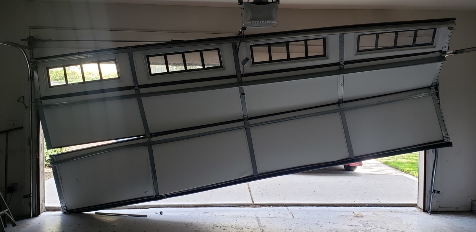 Garage Door Off-Track Realignment in Sunrise, FL | Free Estimates